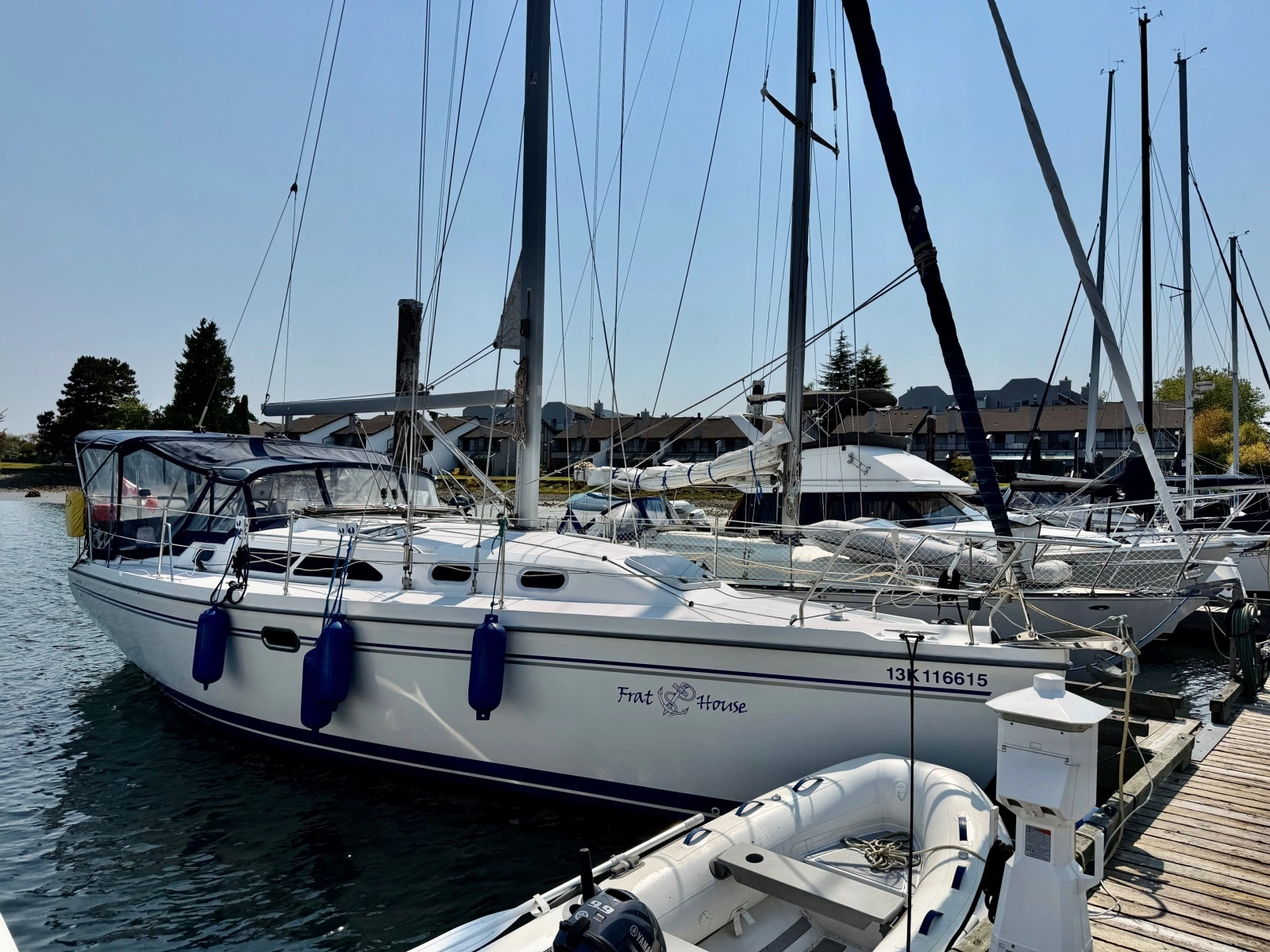2003 Catalina  350