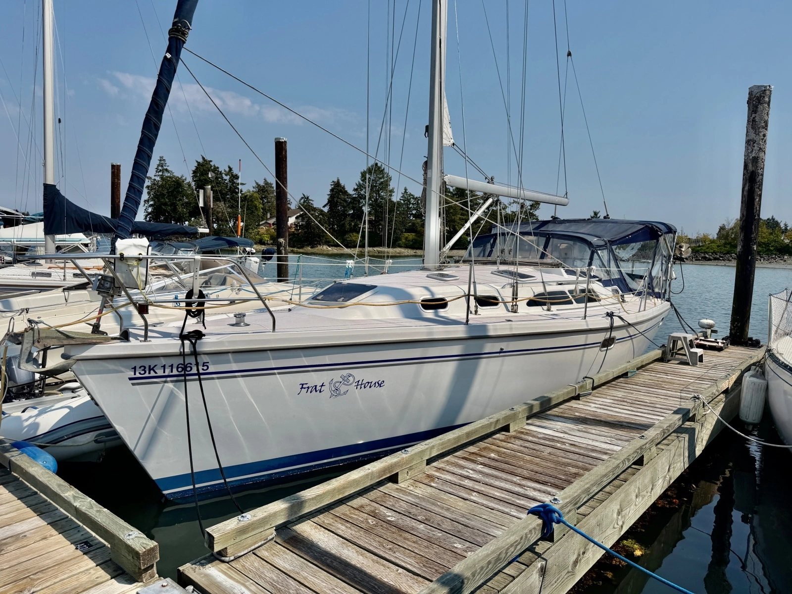 2003 Catalina  350