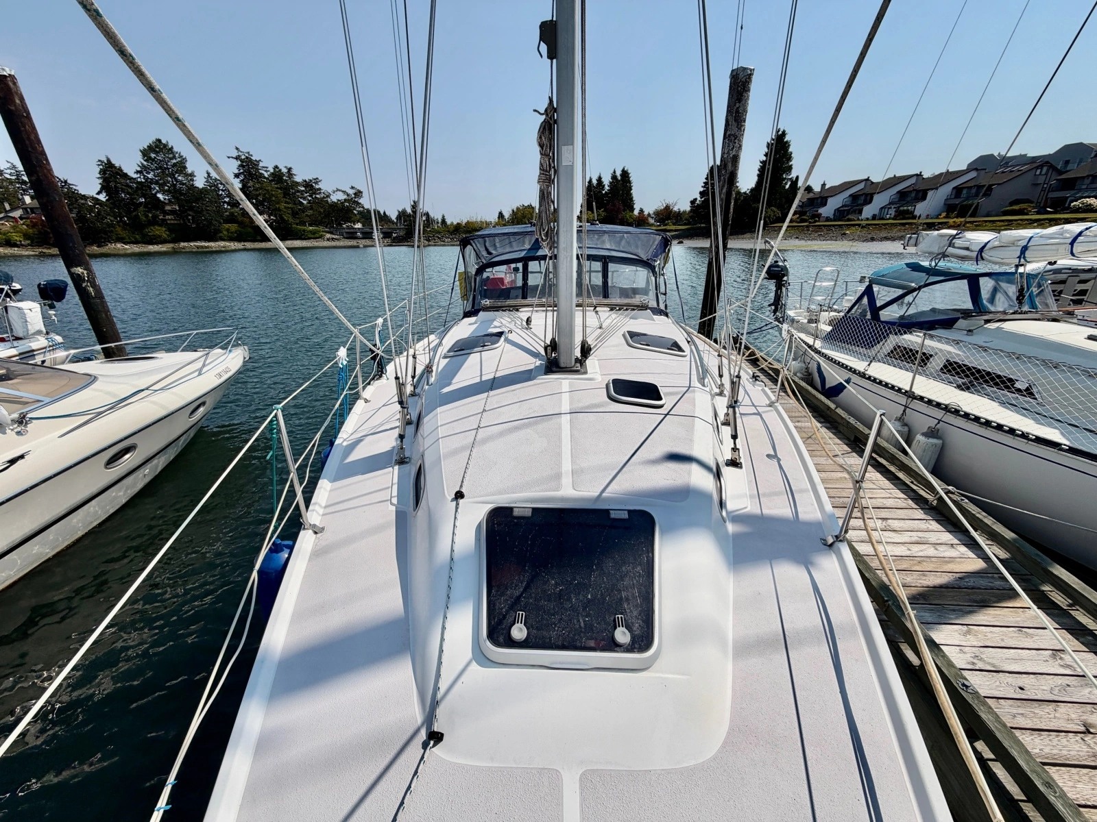 2003 Catalina  350
