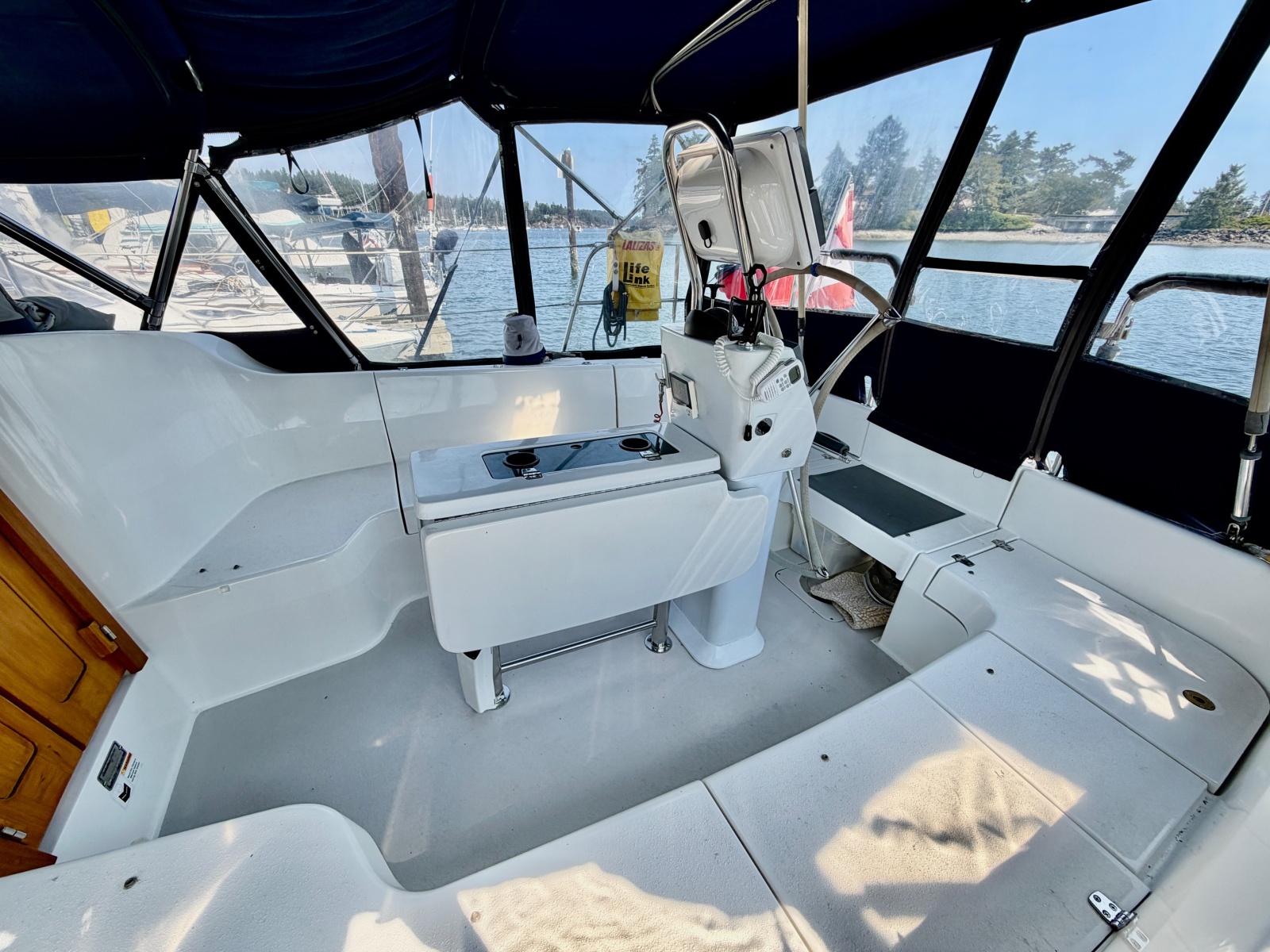 2003 Catalina  350