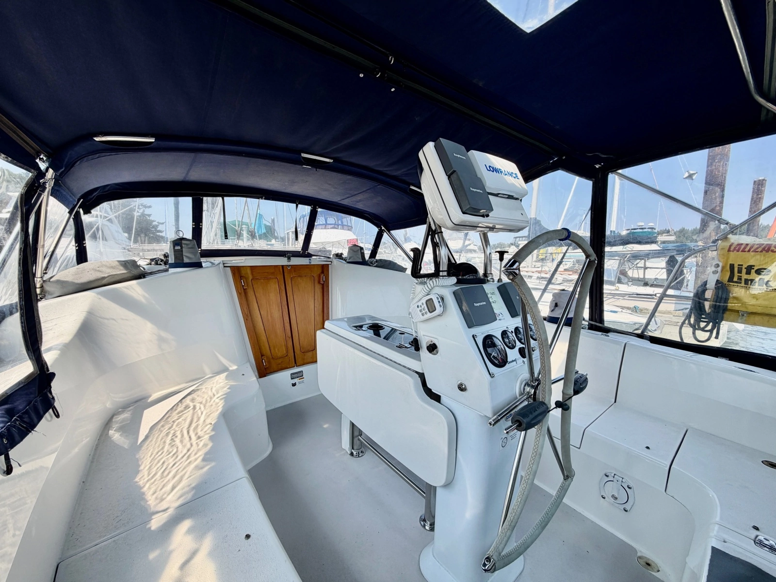 2003 Catalina  350