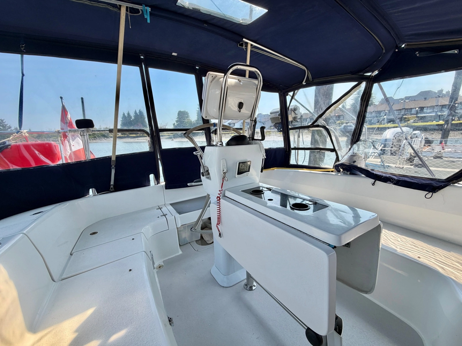 2003 Catalina  350