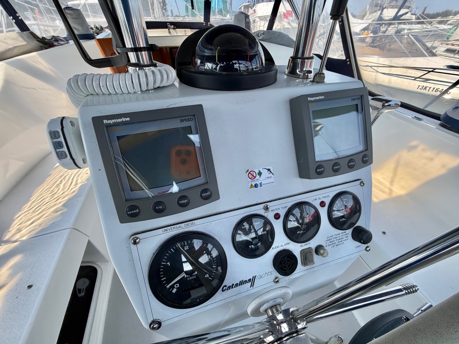 2003 Catalina  350