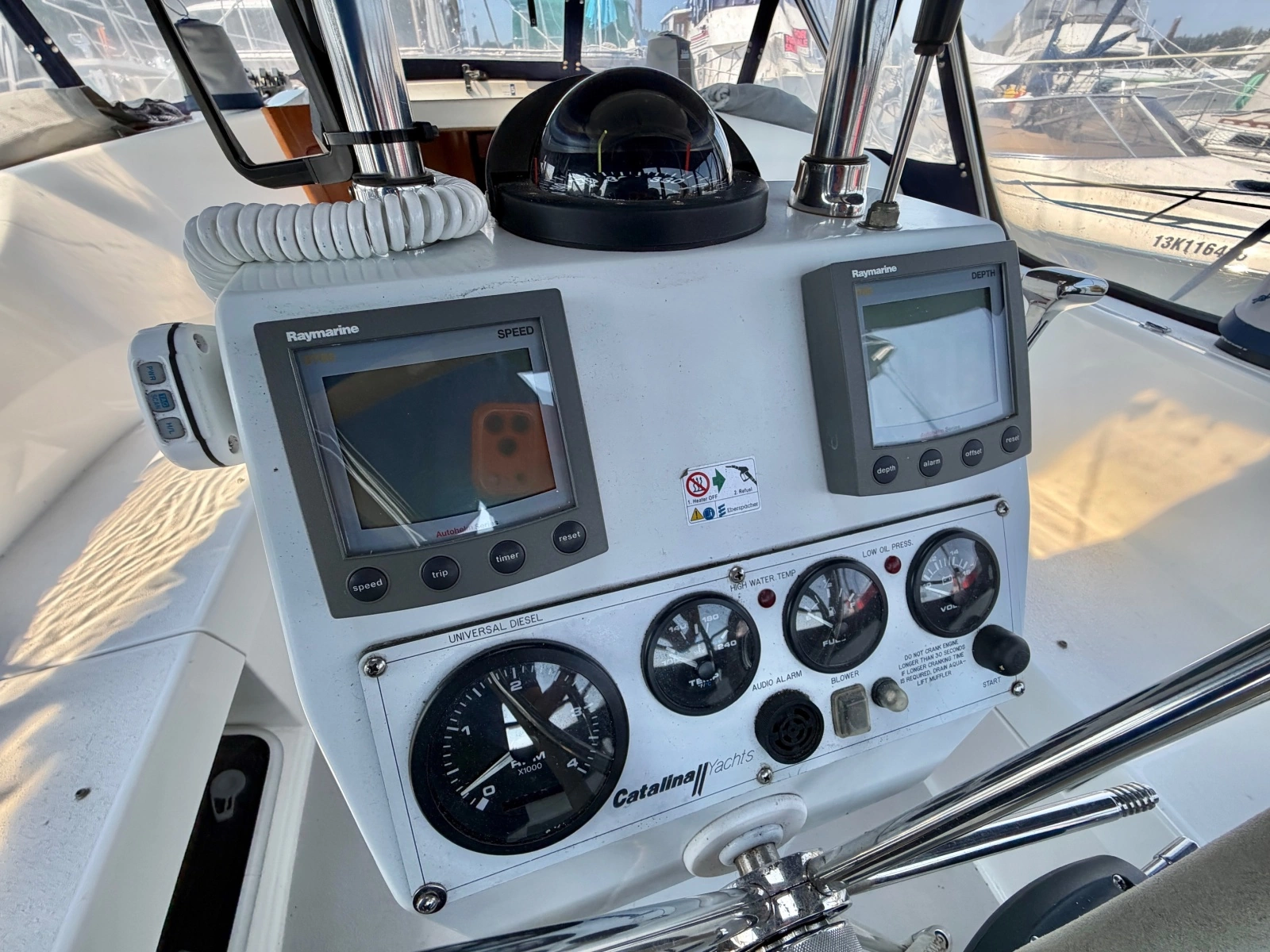 2003 Catalina  350