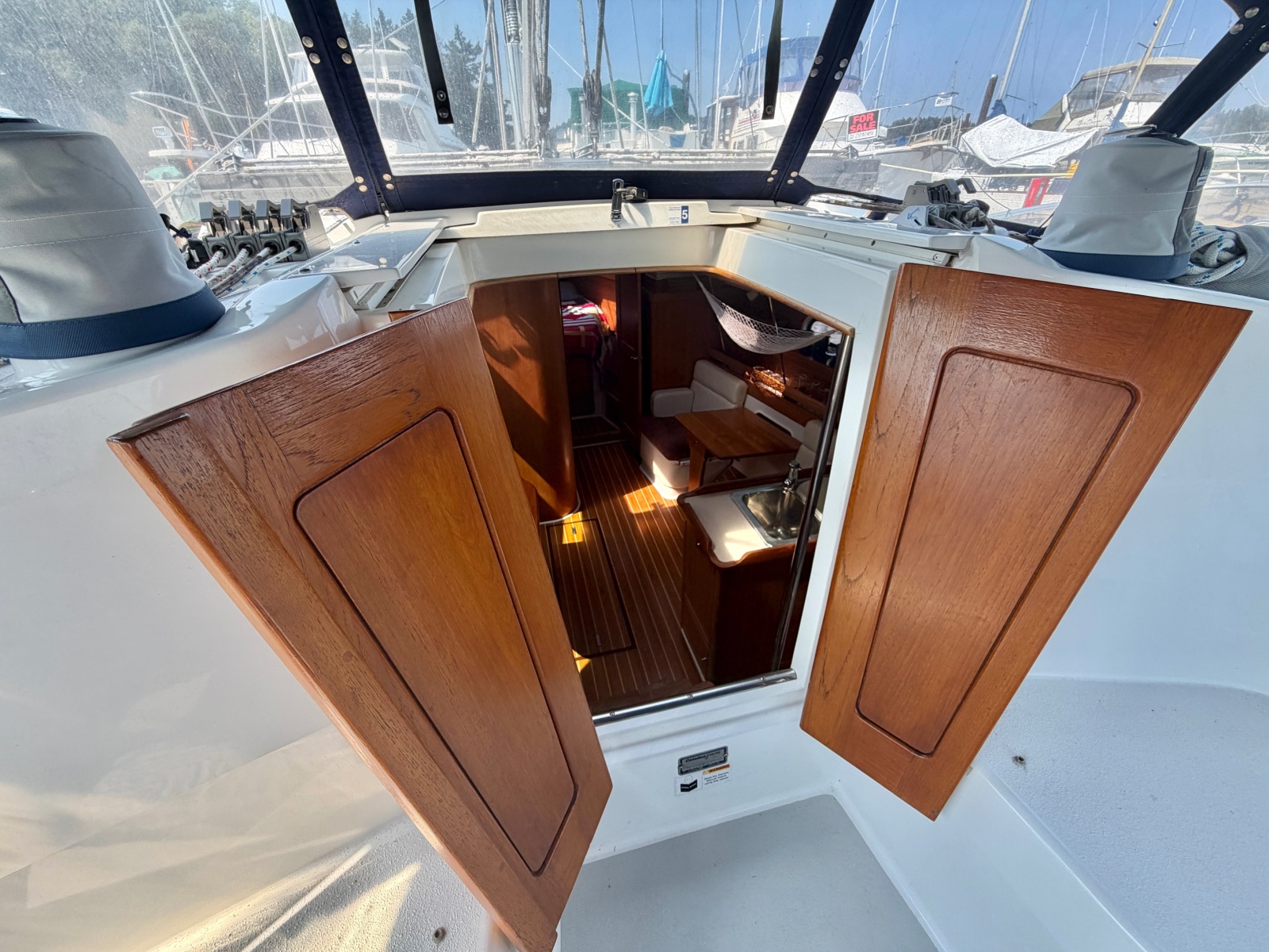 2003 Catalina  350