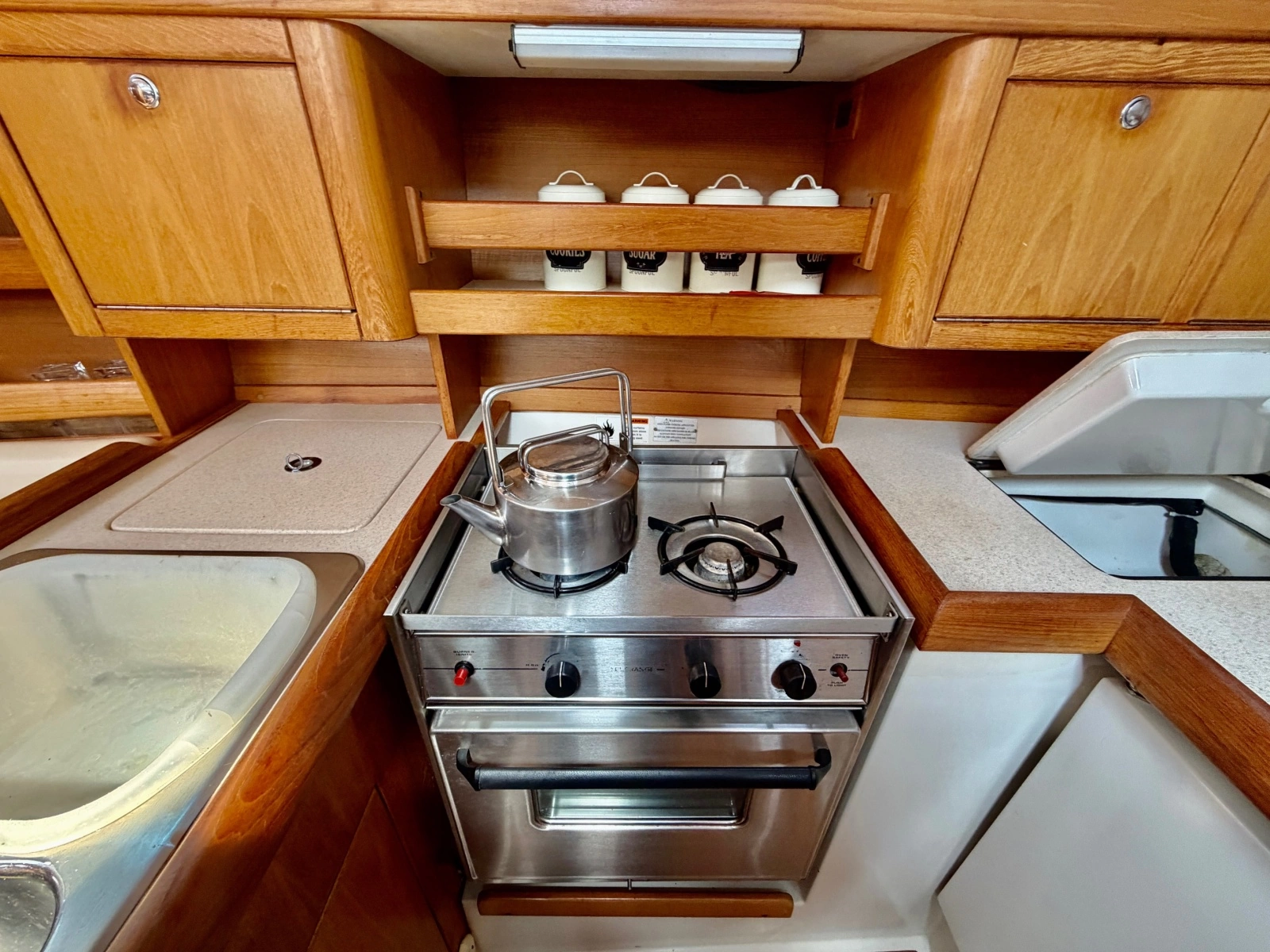 2003 Catalina  350