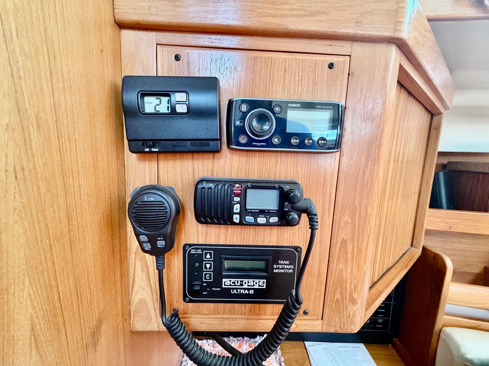 2003 Catalina  350