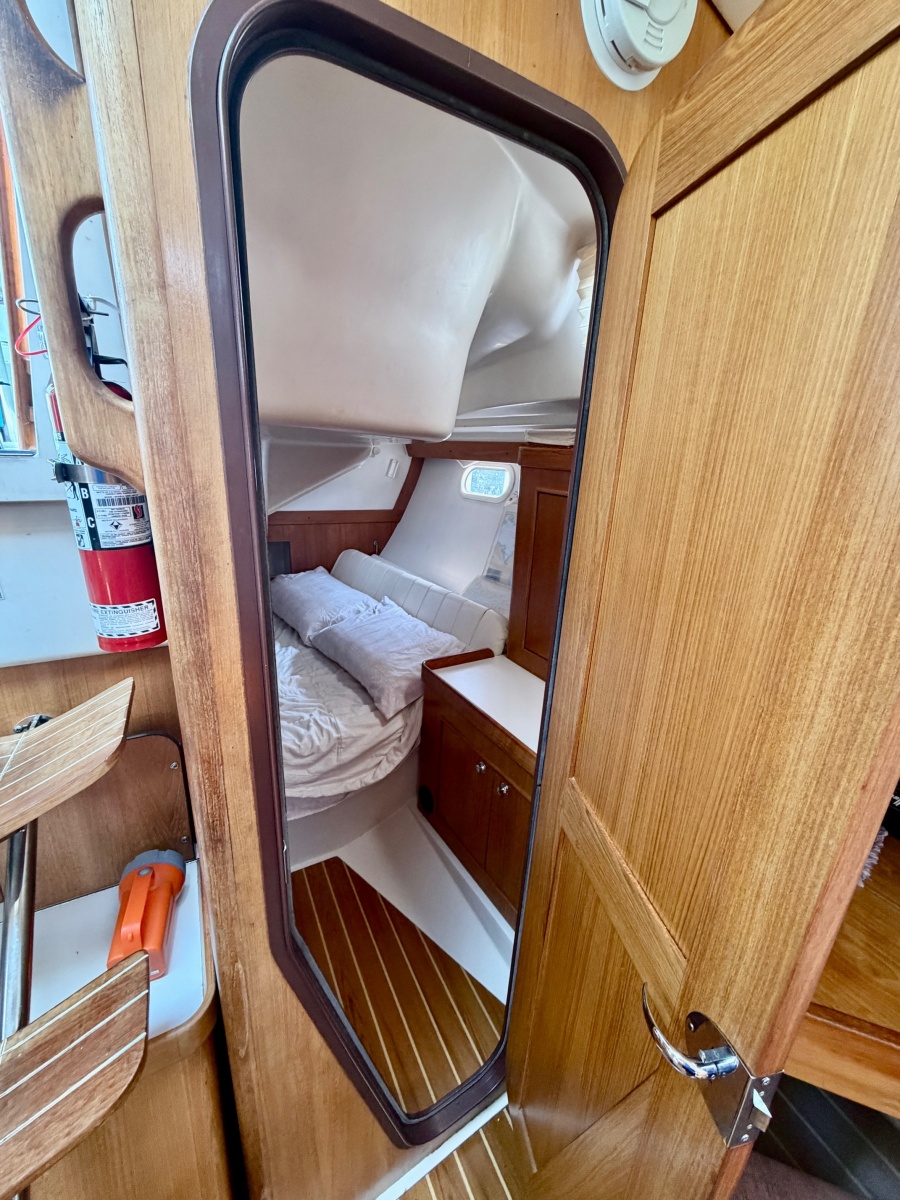 2003 Catalina  350