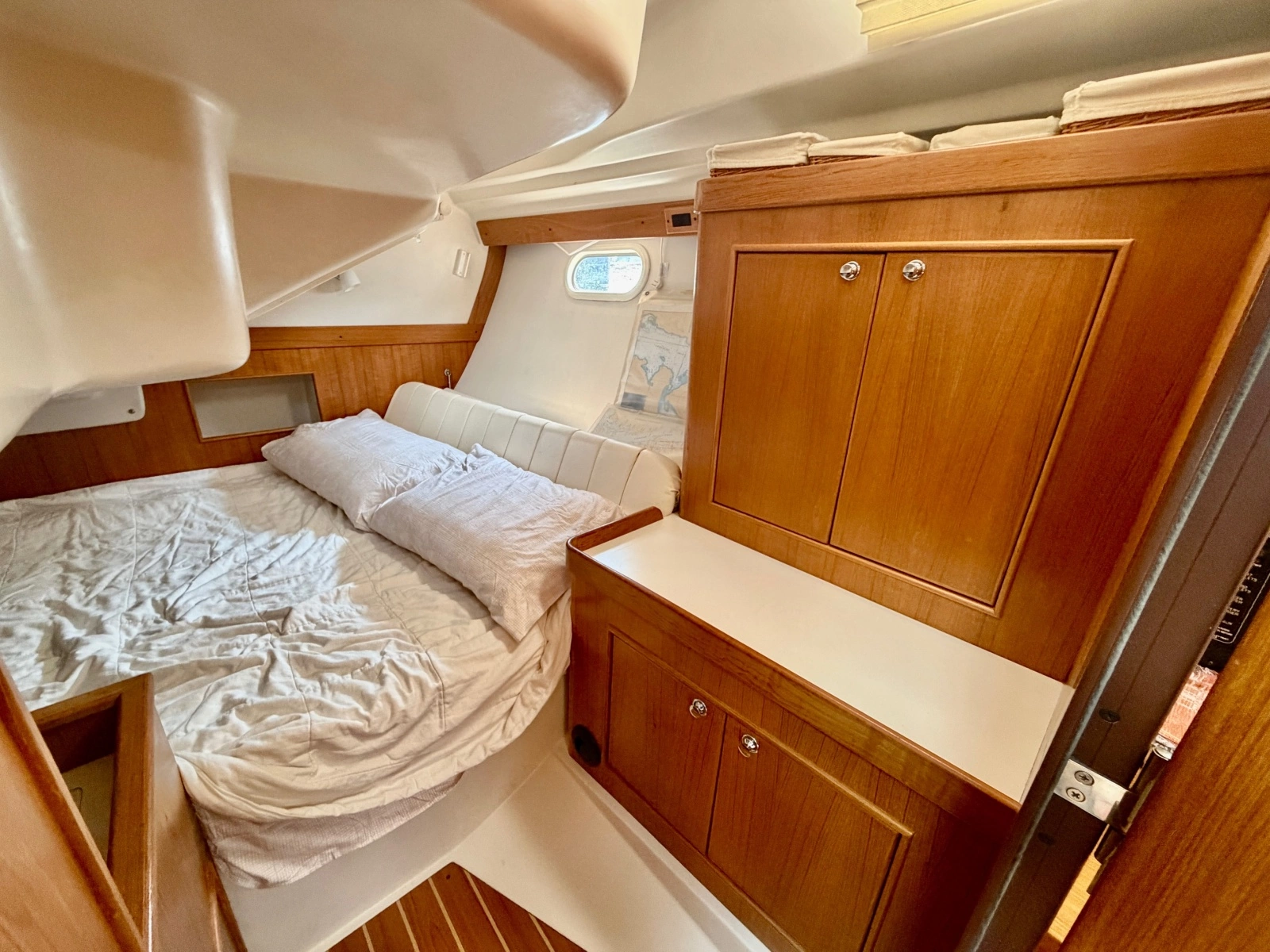 2003 Catalina  350