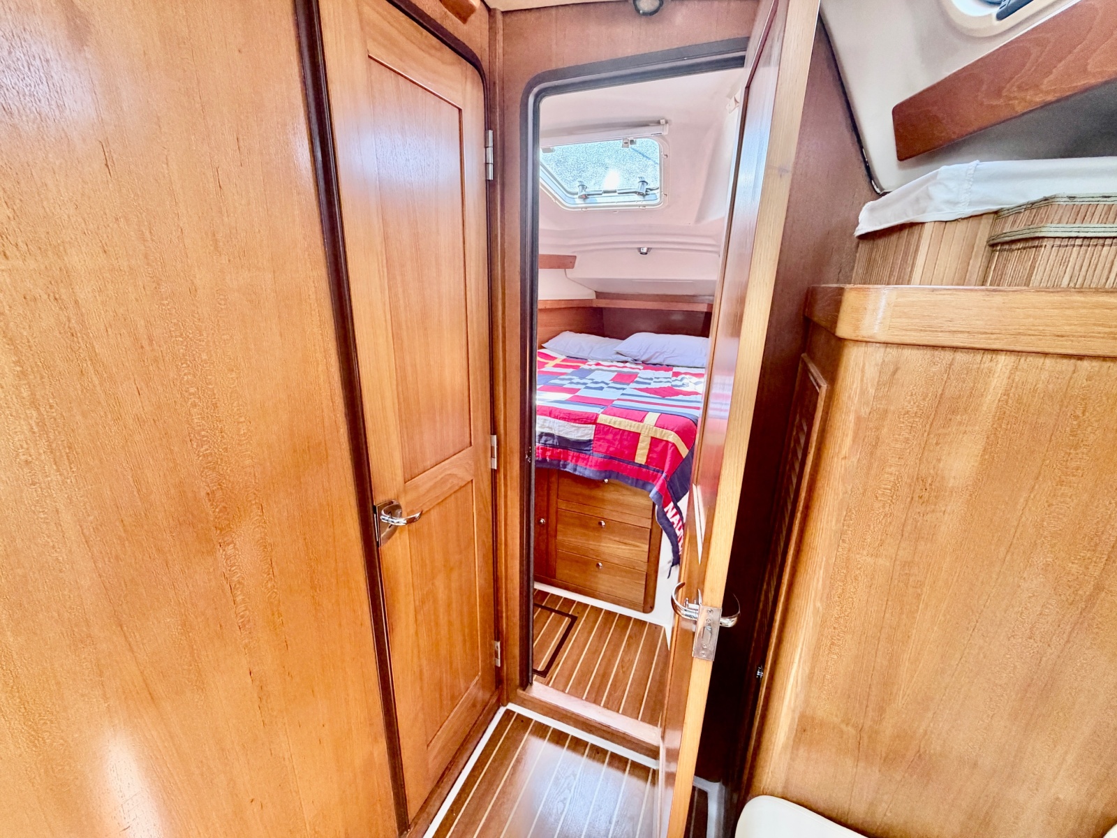 2003 Catalina  350