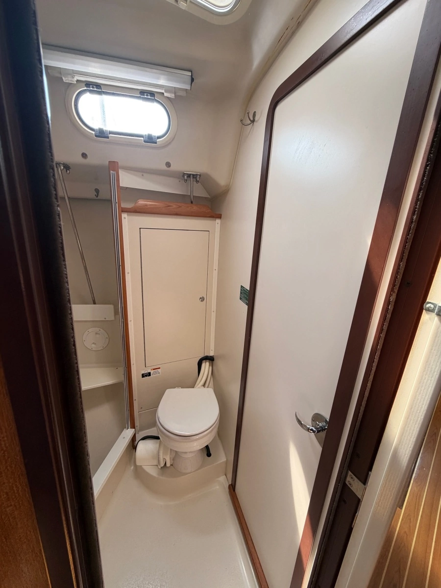 2003 Catalina  350