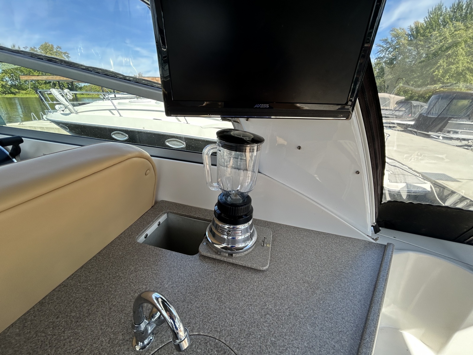 2006 RInker 320