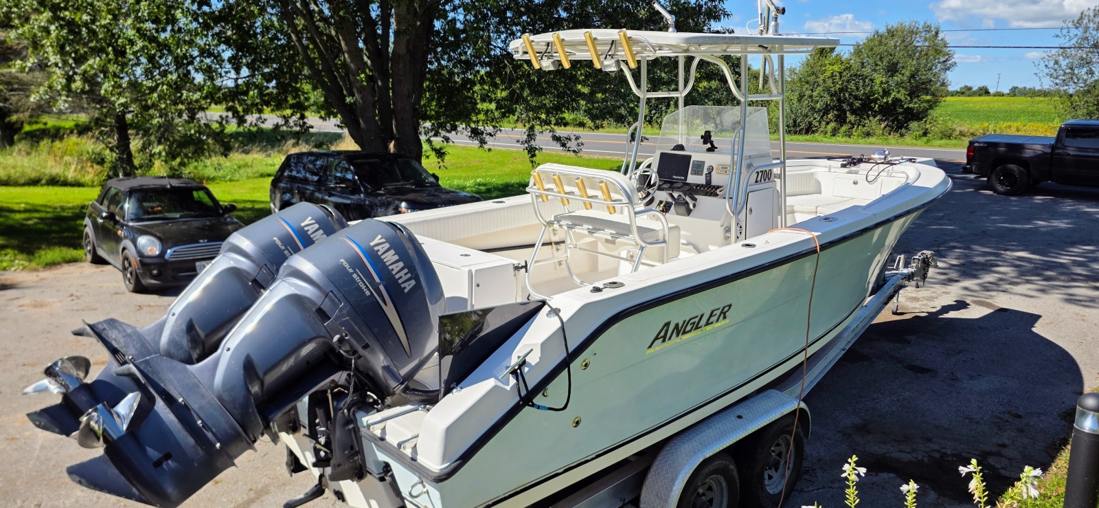 2005 Angler 2700 CC