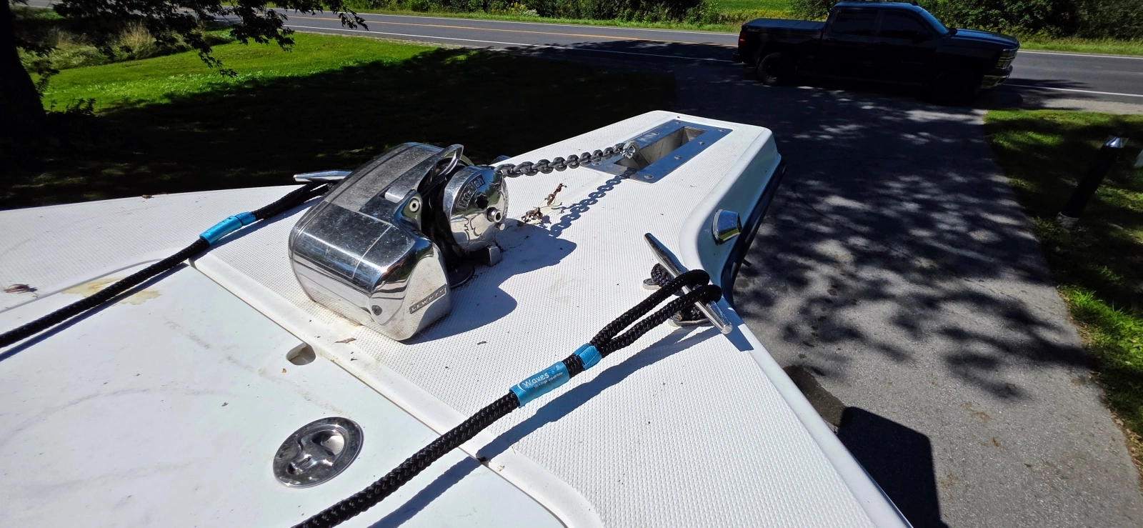 2005 Angler 2700 CC