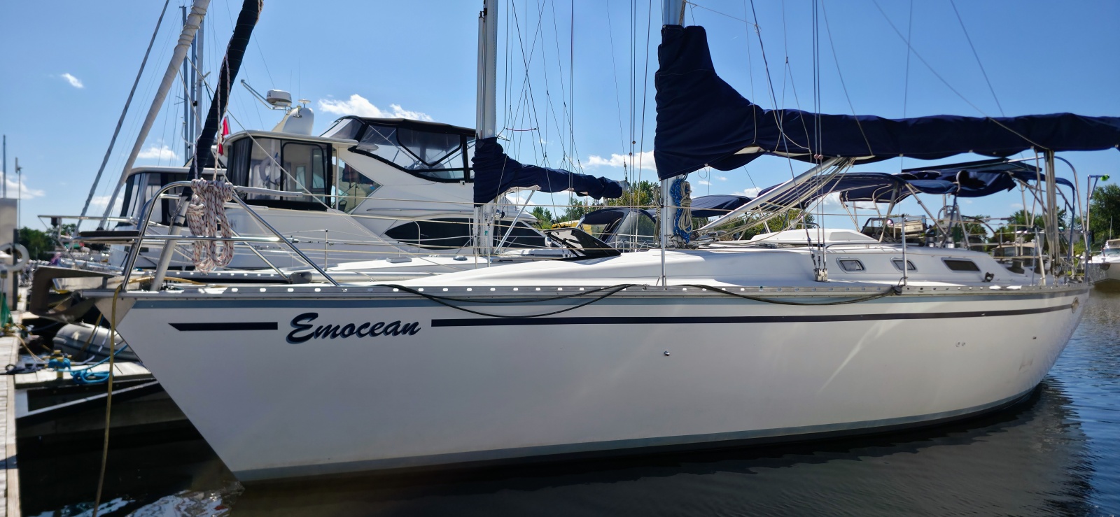 1987 Hunter 37 Legend