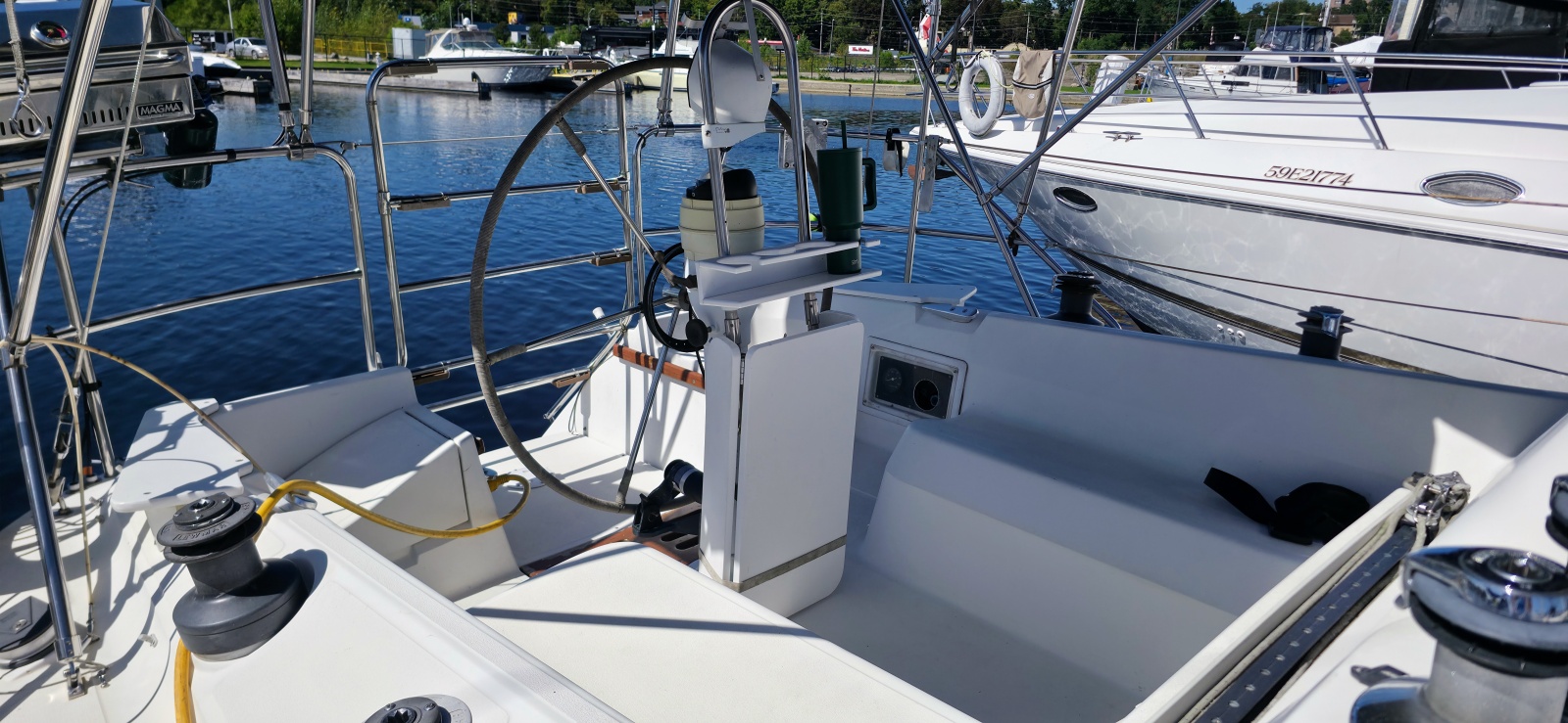 1987 Hunter 37 Legend