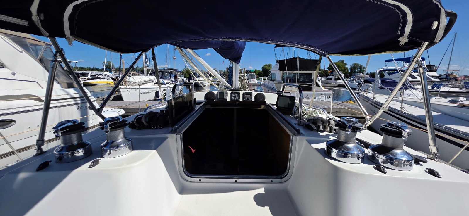 1987 Hunter 37 Legend