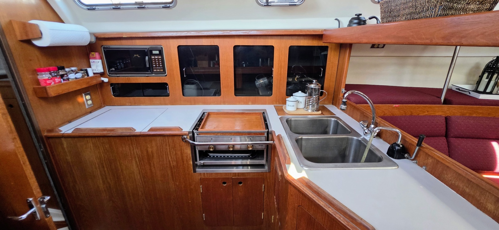 1987 Hunter 37 Legend