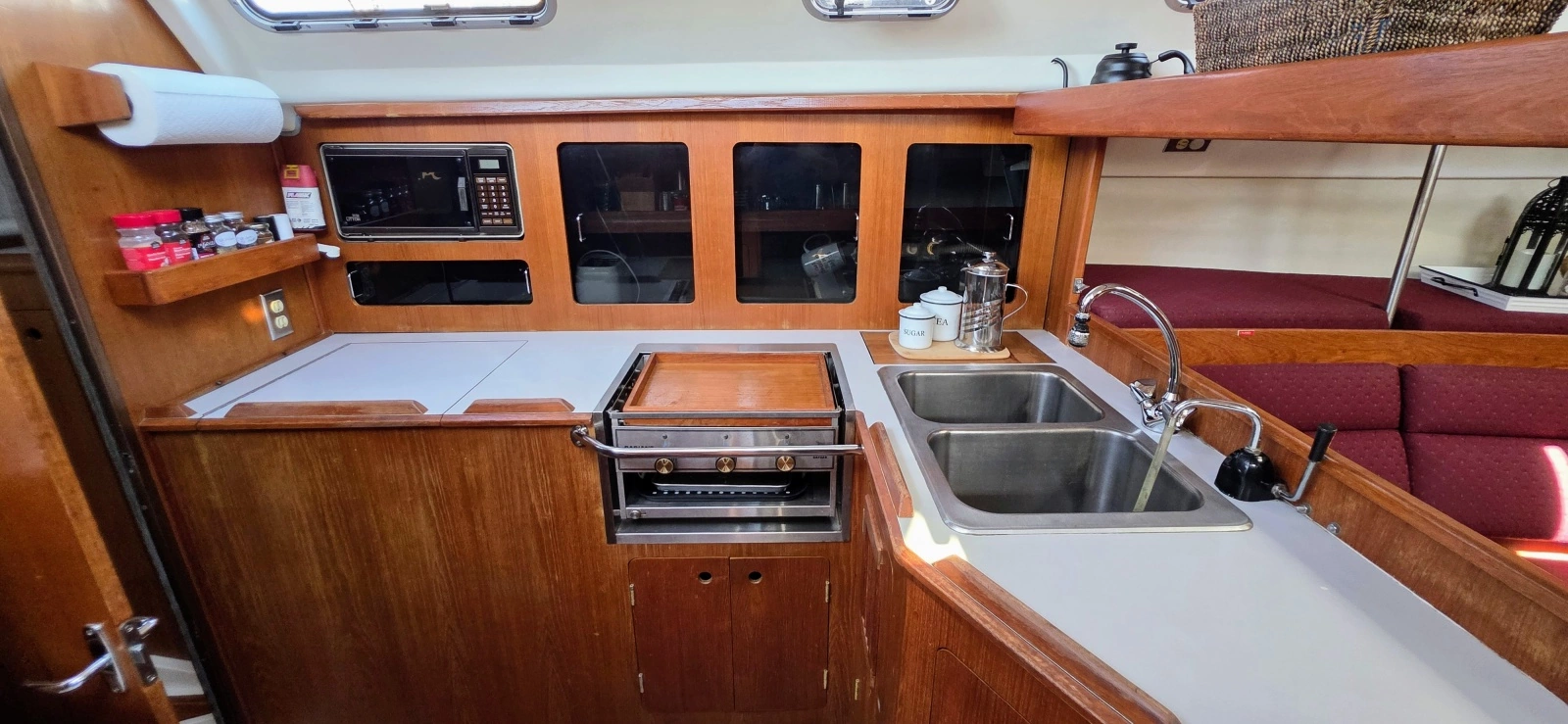 1987 Hunter 37 Legend