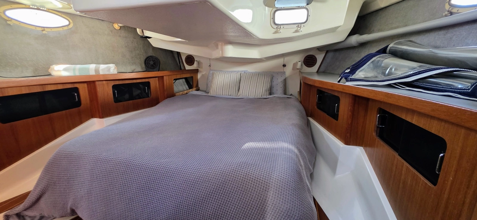 1987 Hunter 37 Legend