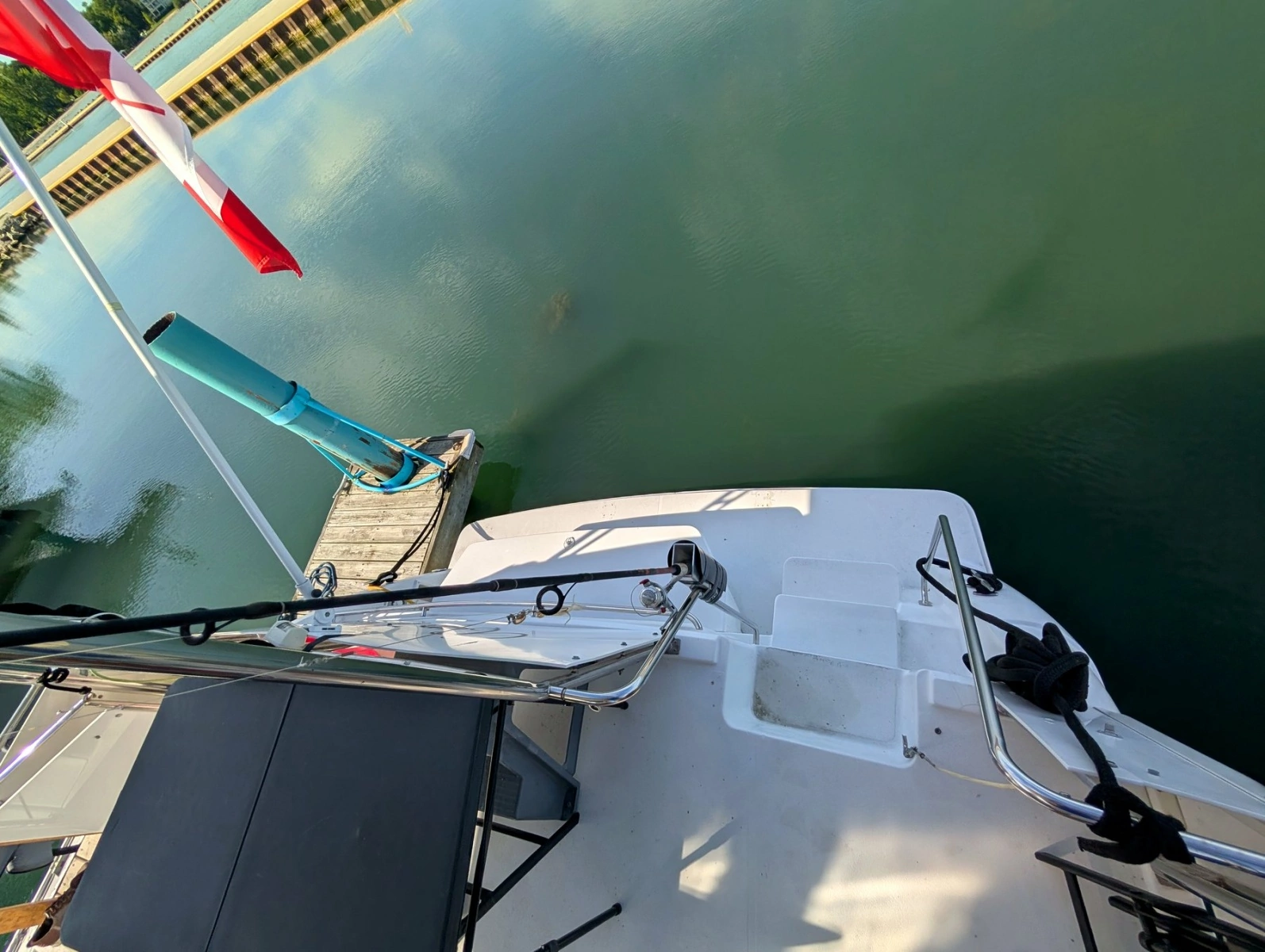 2001 Carver 326 Aft Cabin