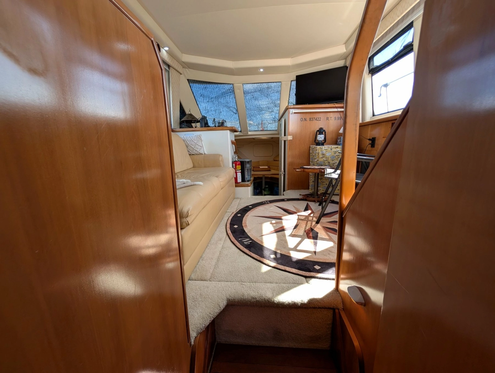 2001 Carver 326 Aft Cabin