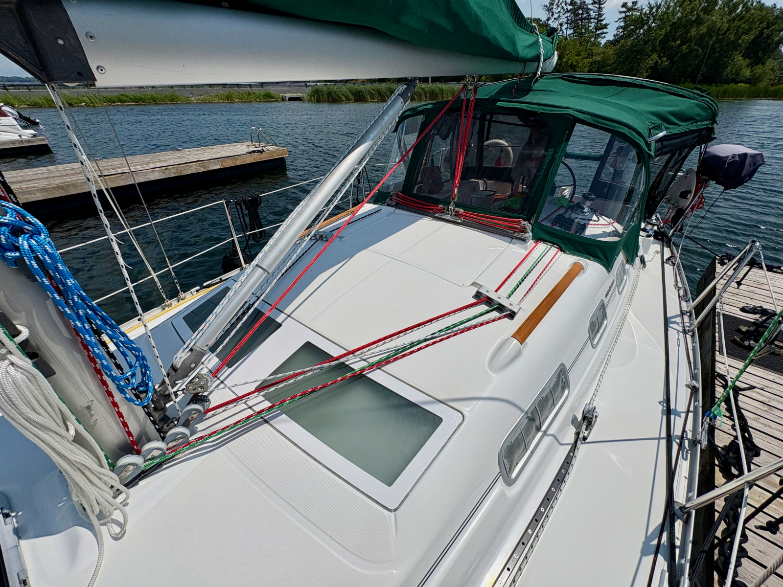 2005 Beneteau  323