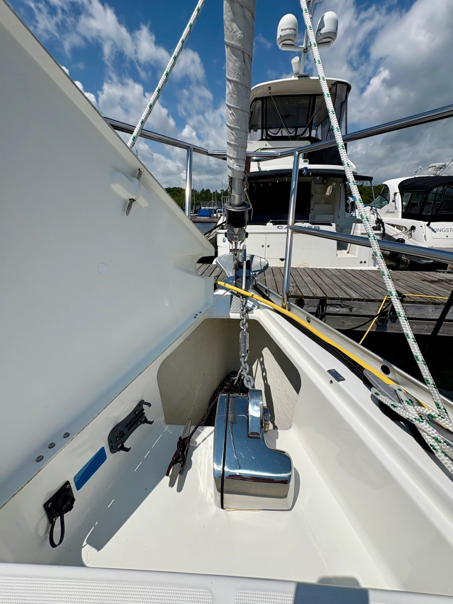 2005 Beneteau  323