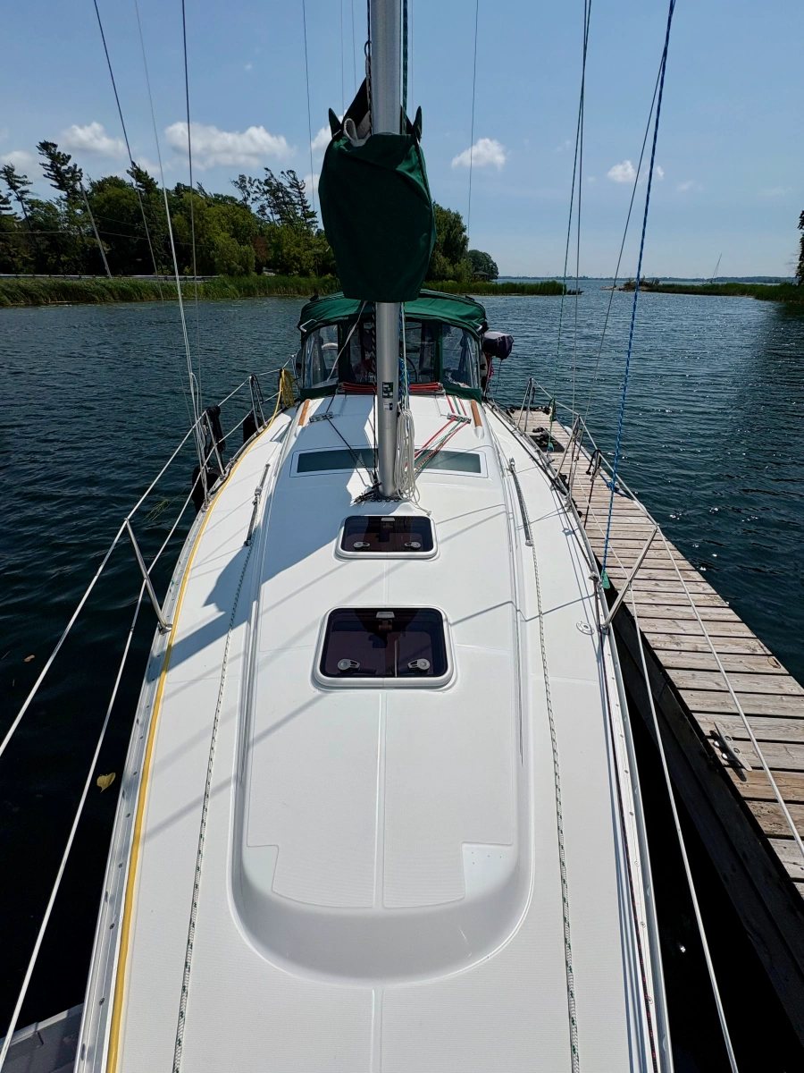 2005 Beneteau  323