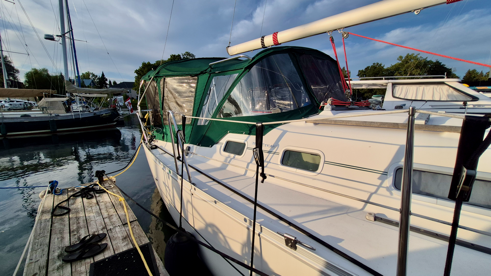 2005 Beneteau  323