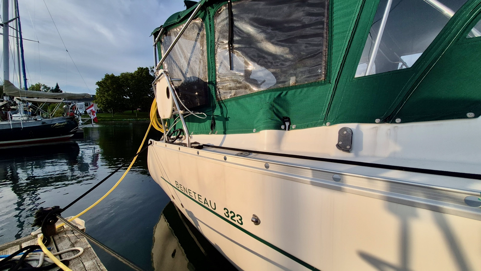 2005 Beneteau  323