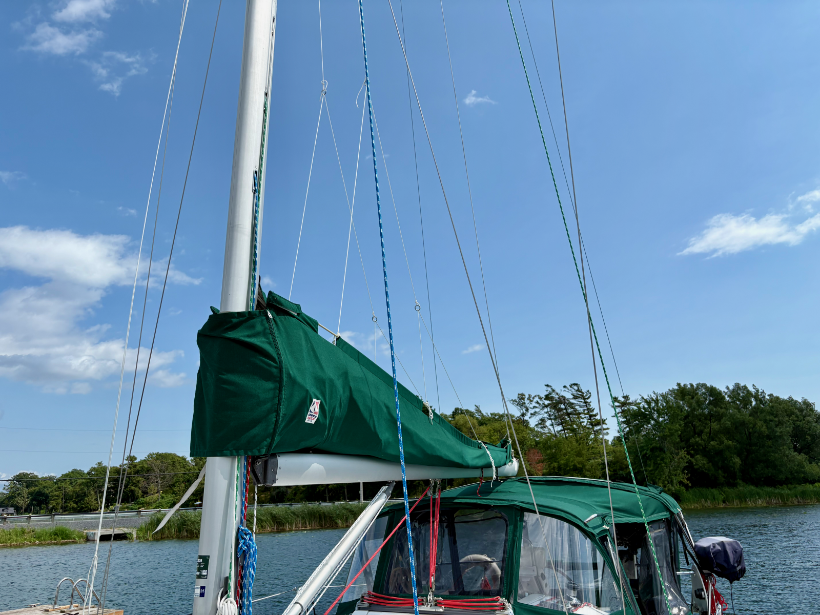 2005 Beneteau  323