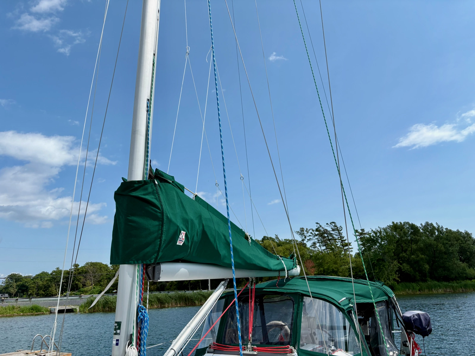 2005 Beneteau  323