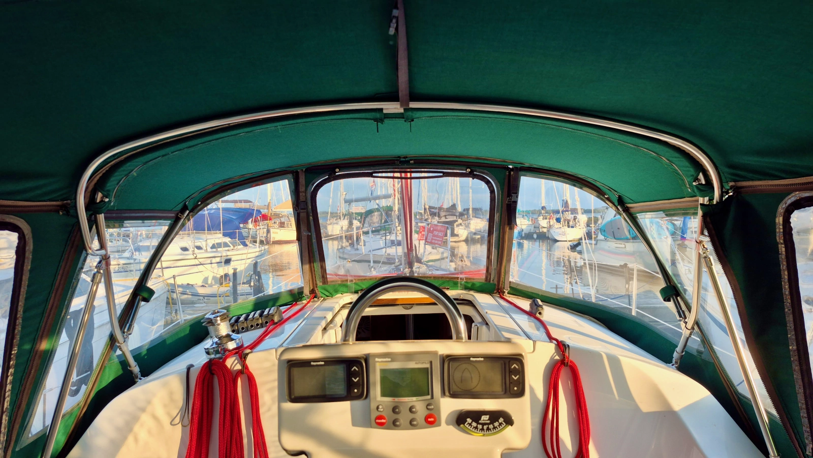 2005 Beneteau  323