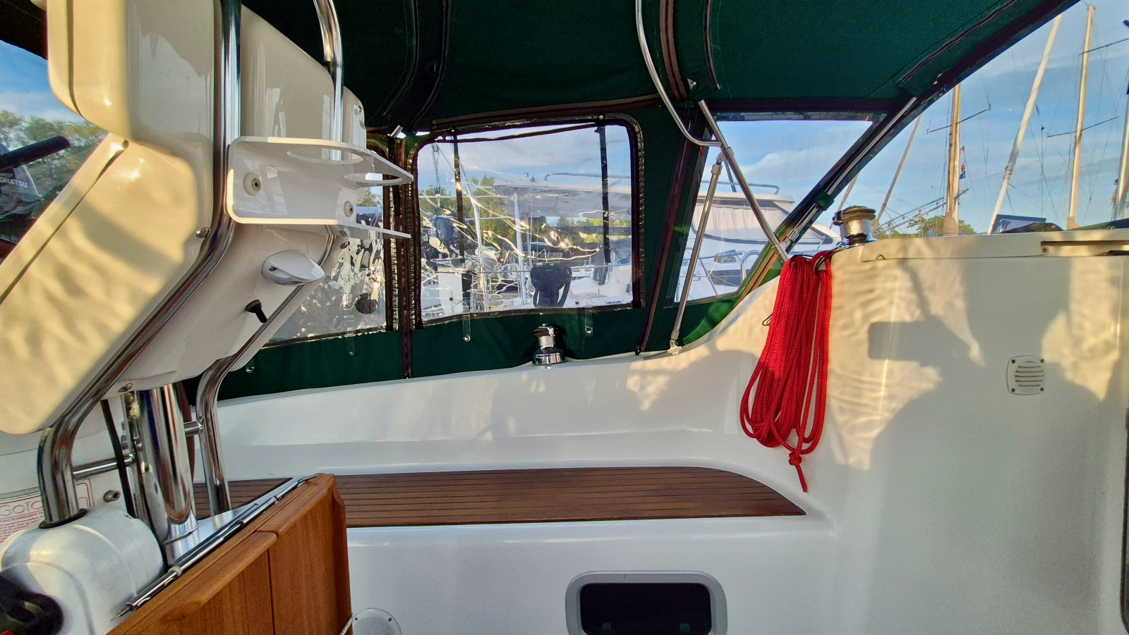 2005 Beneteau  323