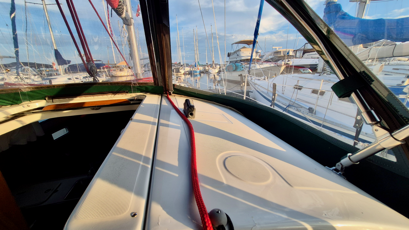 2005 Beneteau  323