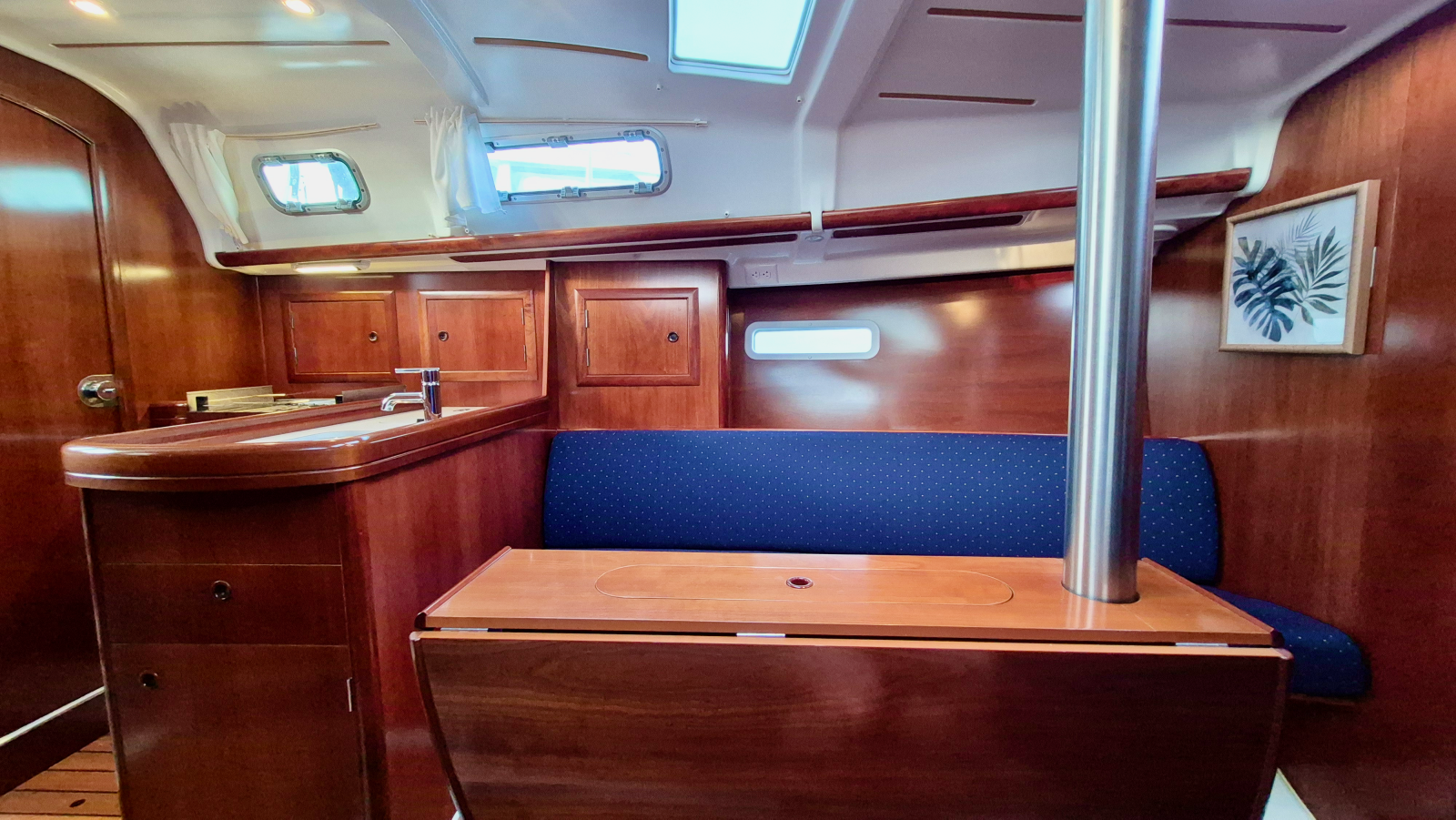 2005 Beneteau  323