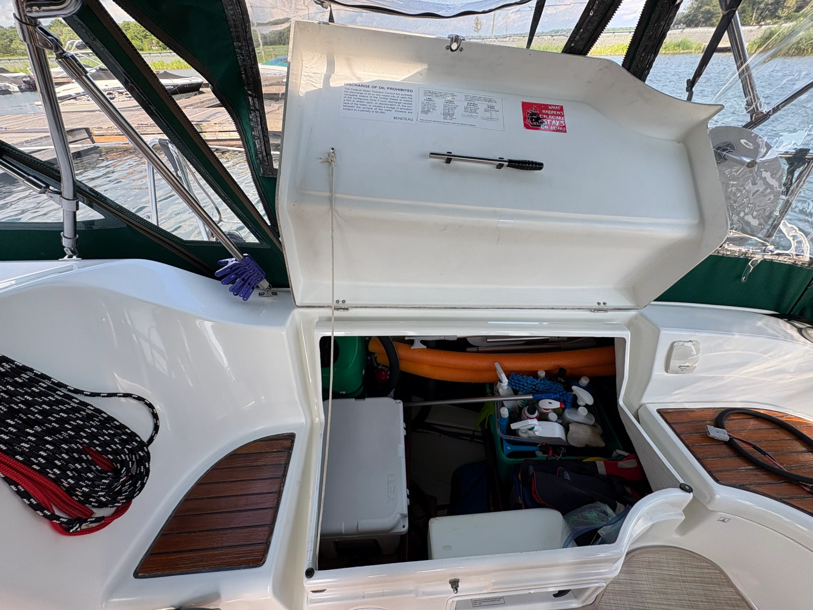 2005 Beneteau  323
