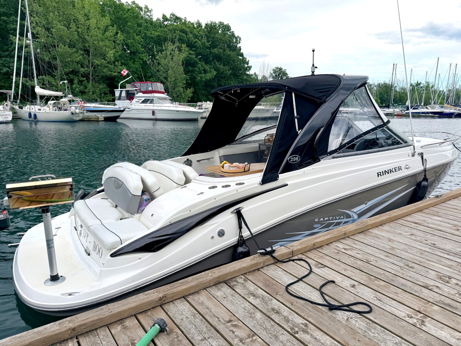 2011 Rinker 296 Captiva