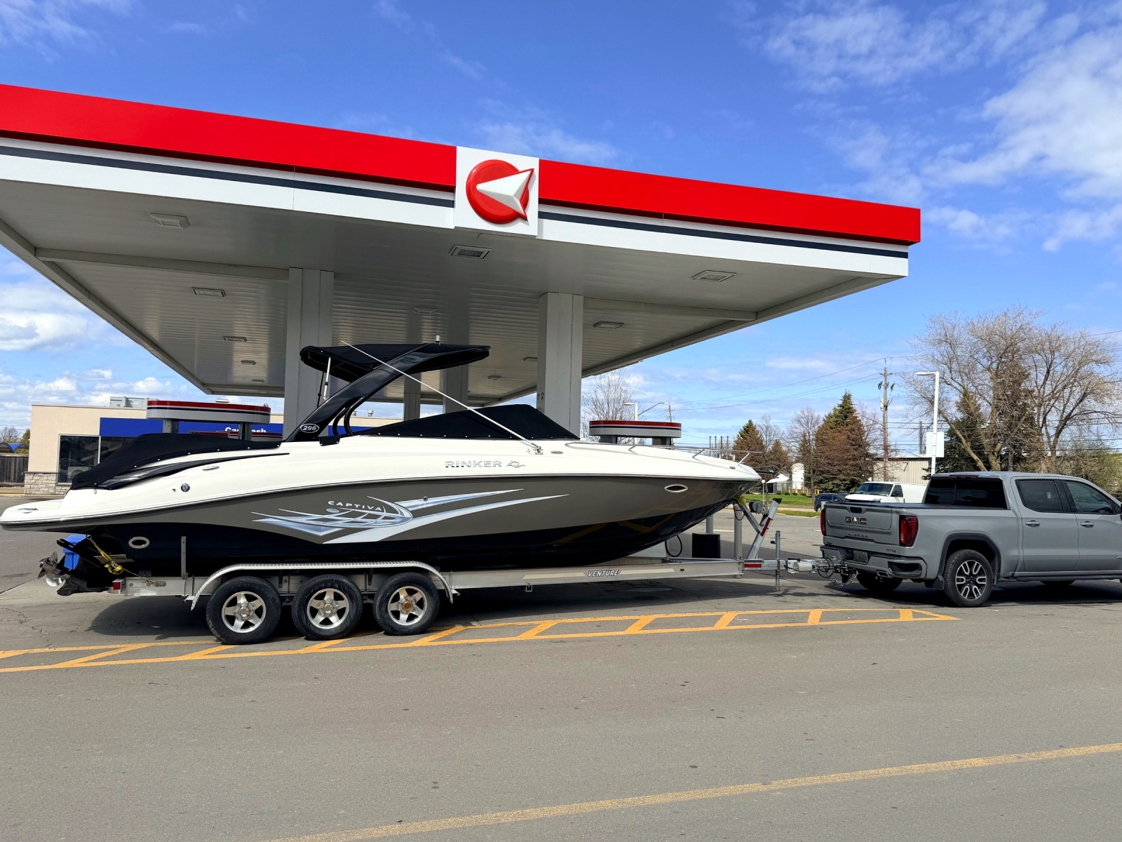 2011 Rinker 296 Captiva