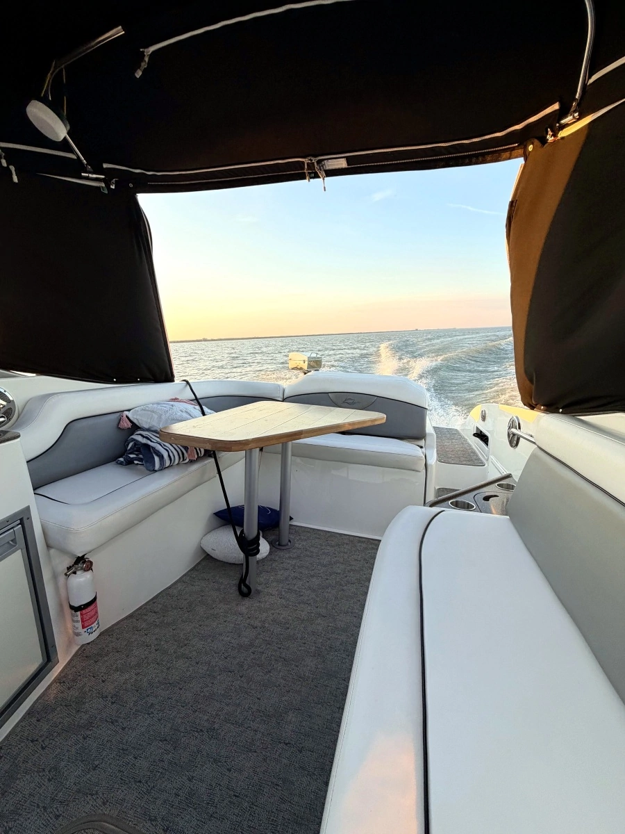 2011 Rinker 296 Captiva