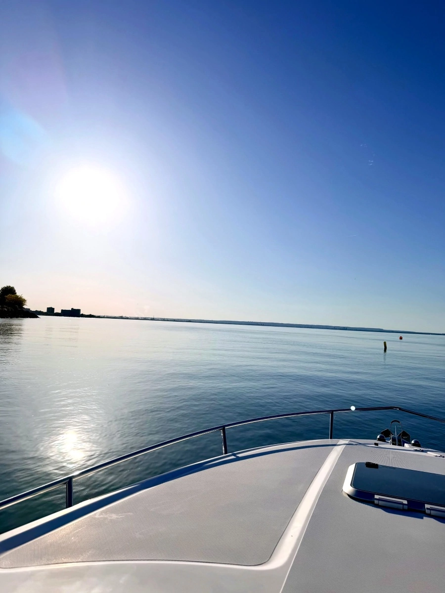 2011 Rinker 296 Captiva