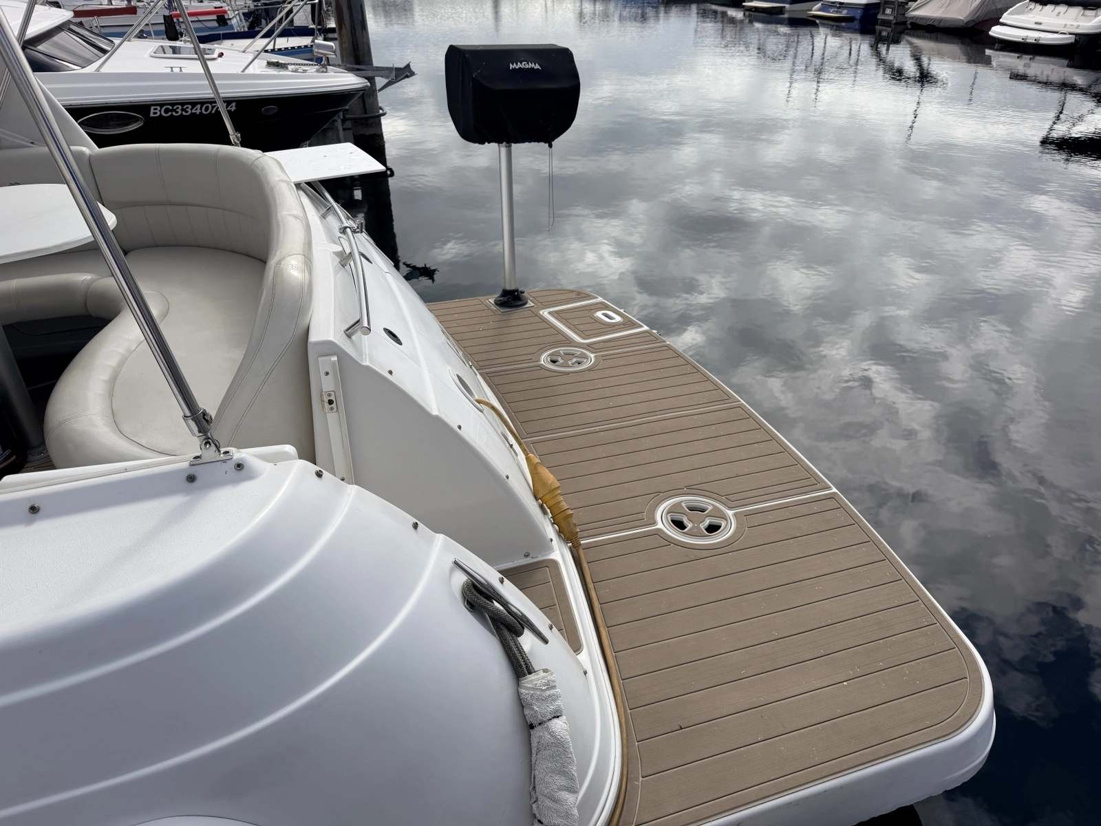 2003 Four Winns 298 Vista