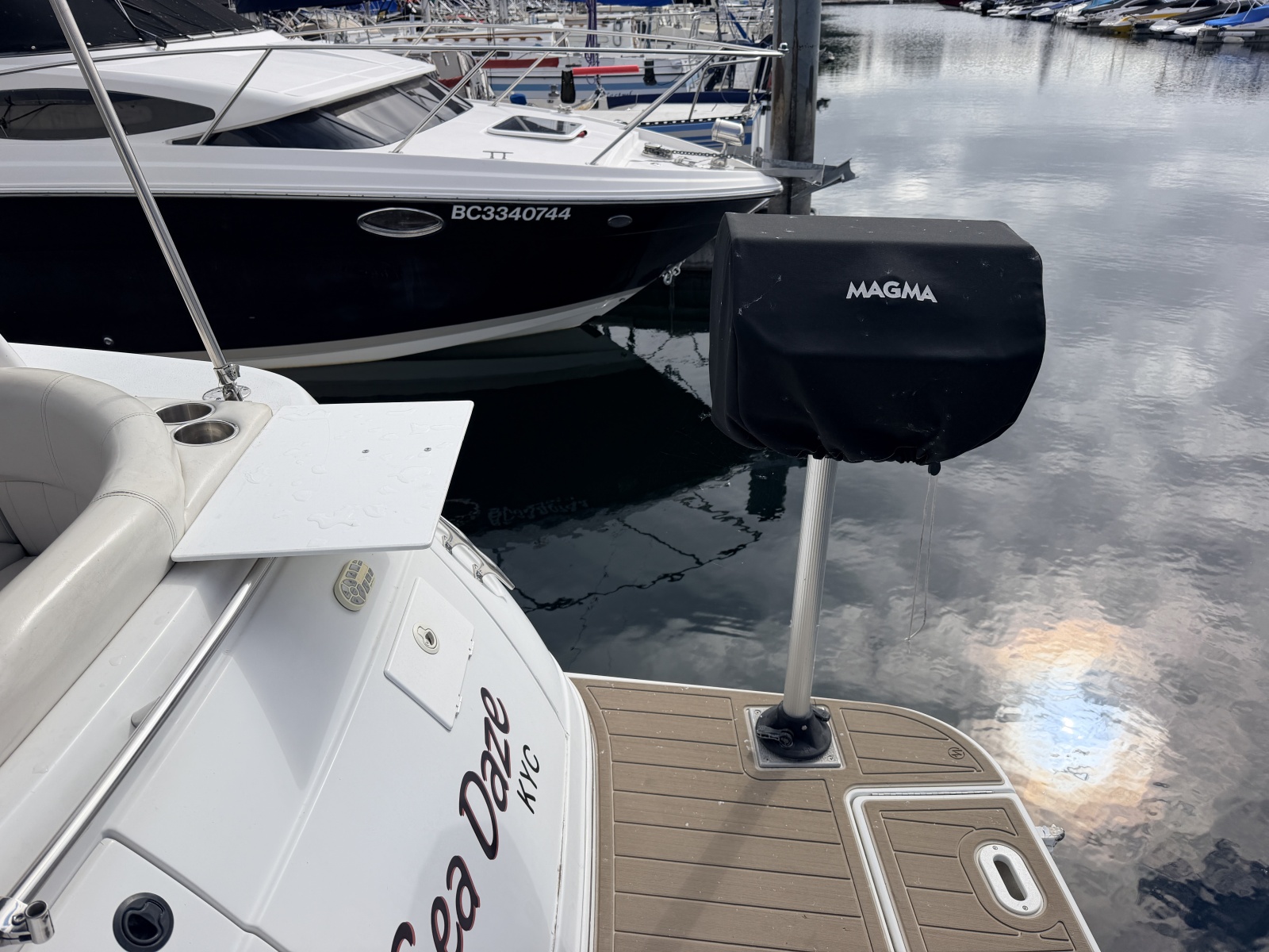 2003 Four Winns 298 Vista
