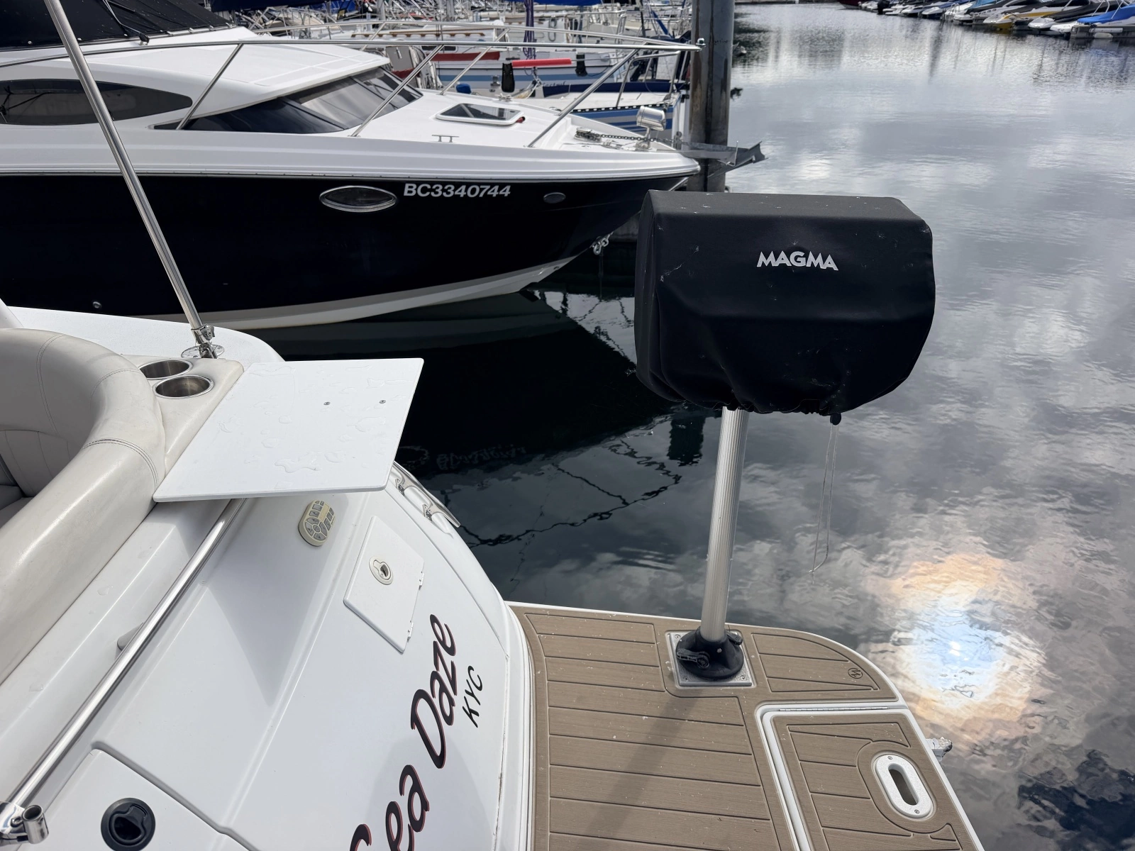 2003 Four Winns 298 Vista