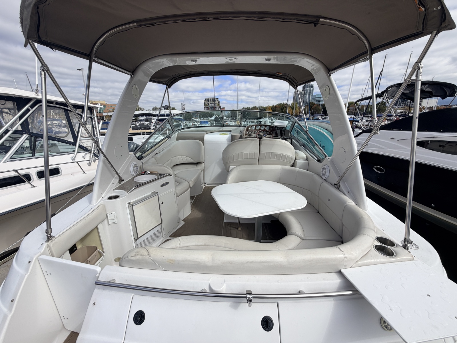 2003 Four Winns 298 Vista