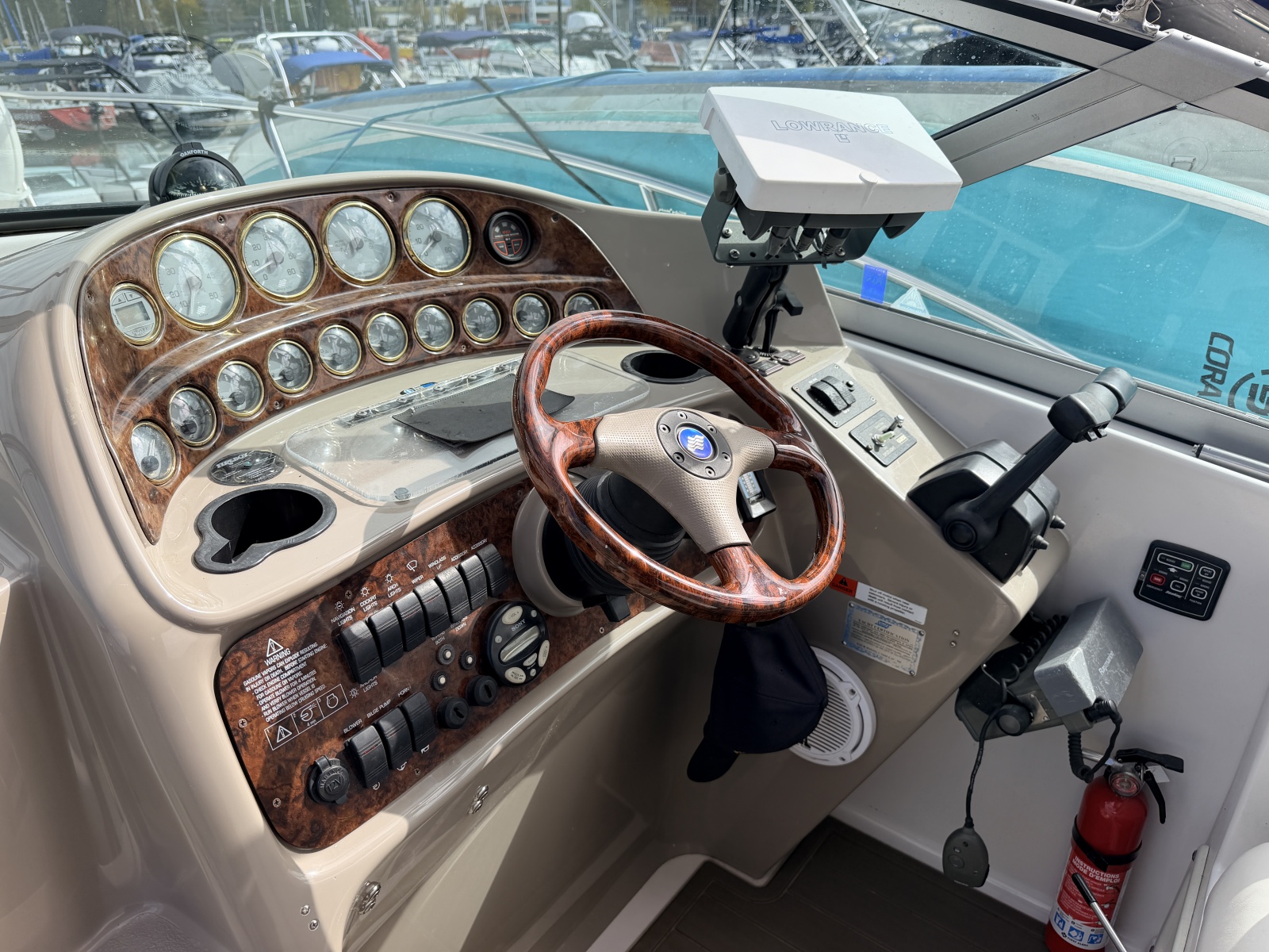 2003 Four Winns 298 Vista