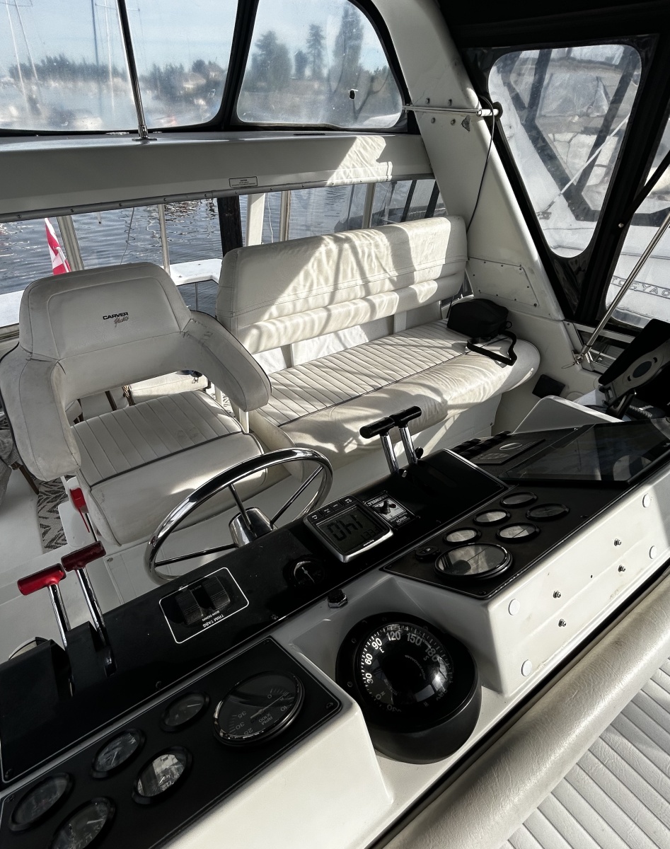 1994 Carver  390