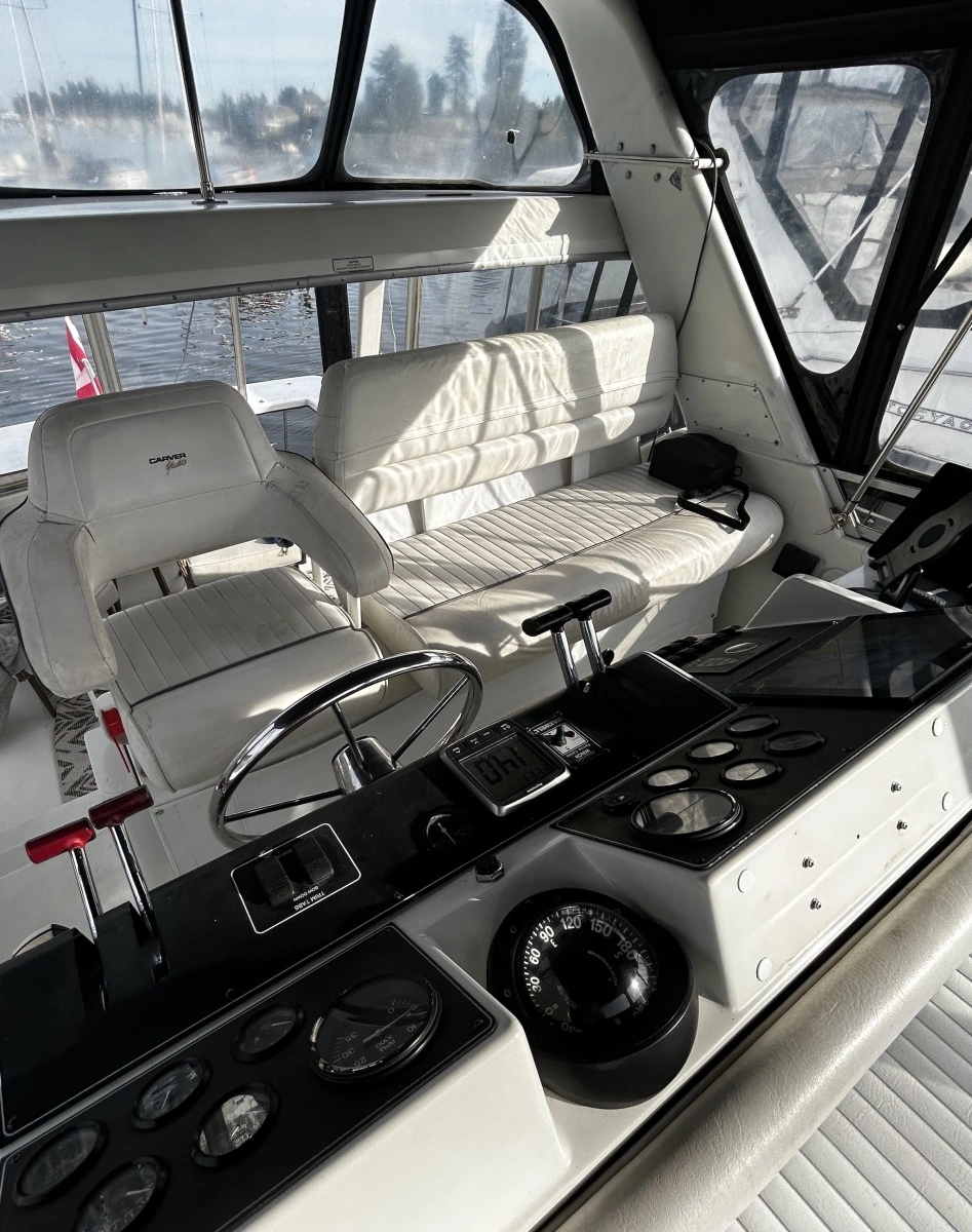 1994 Carver  390