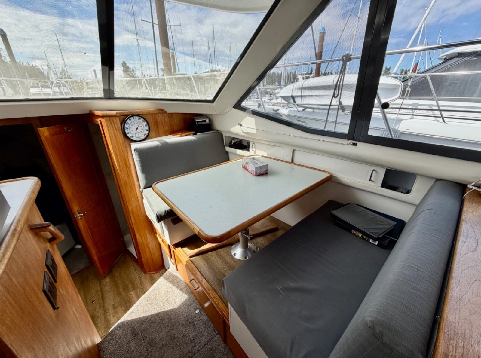 1994 Carver  390